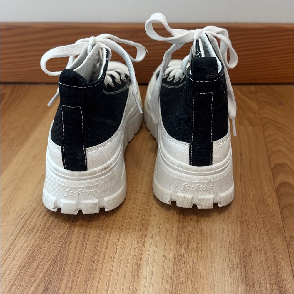 High top sneakers - Picture 4 of 6
